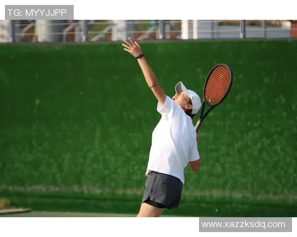 吴秀英亲授网球技巧与心得分享助你提升球技的秘诀 吴秀英亲授网球技巧与心得分享助你提升球技的秘诀